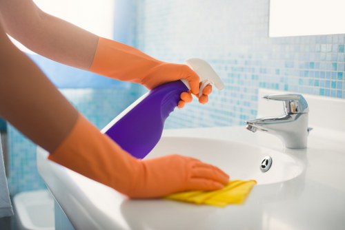 Commercial carpet cleaning service in Islington
