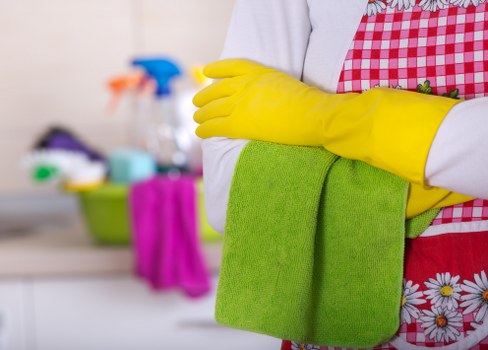 Risk assessment and careful setup before carpet cleaning starts